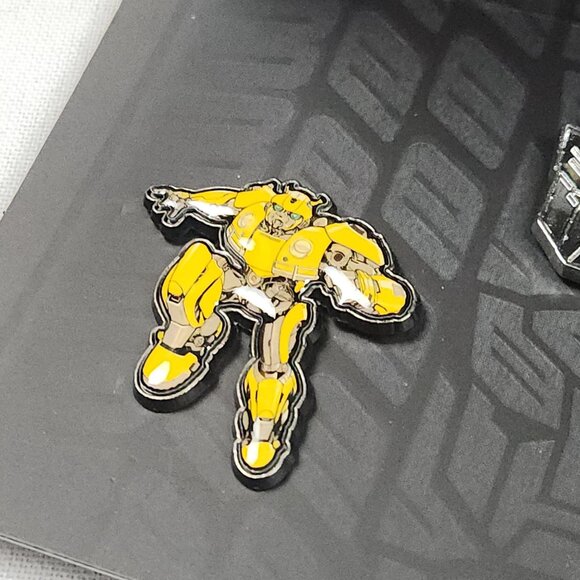 2018 Transformers Bumblebee Enamel Pin Set Of 3 Robot Car & Logo Loot Crate - Picture 3 of 7